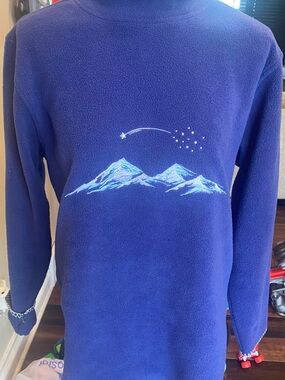 Vintage 90s Coldwater Creek Blue Crewneck Sweater with Mountain & Star Graphic